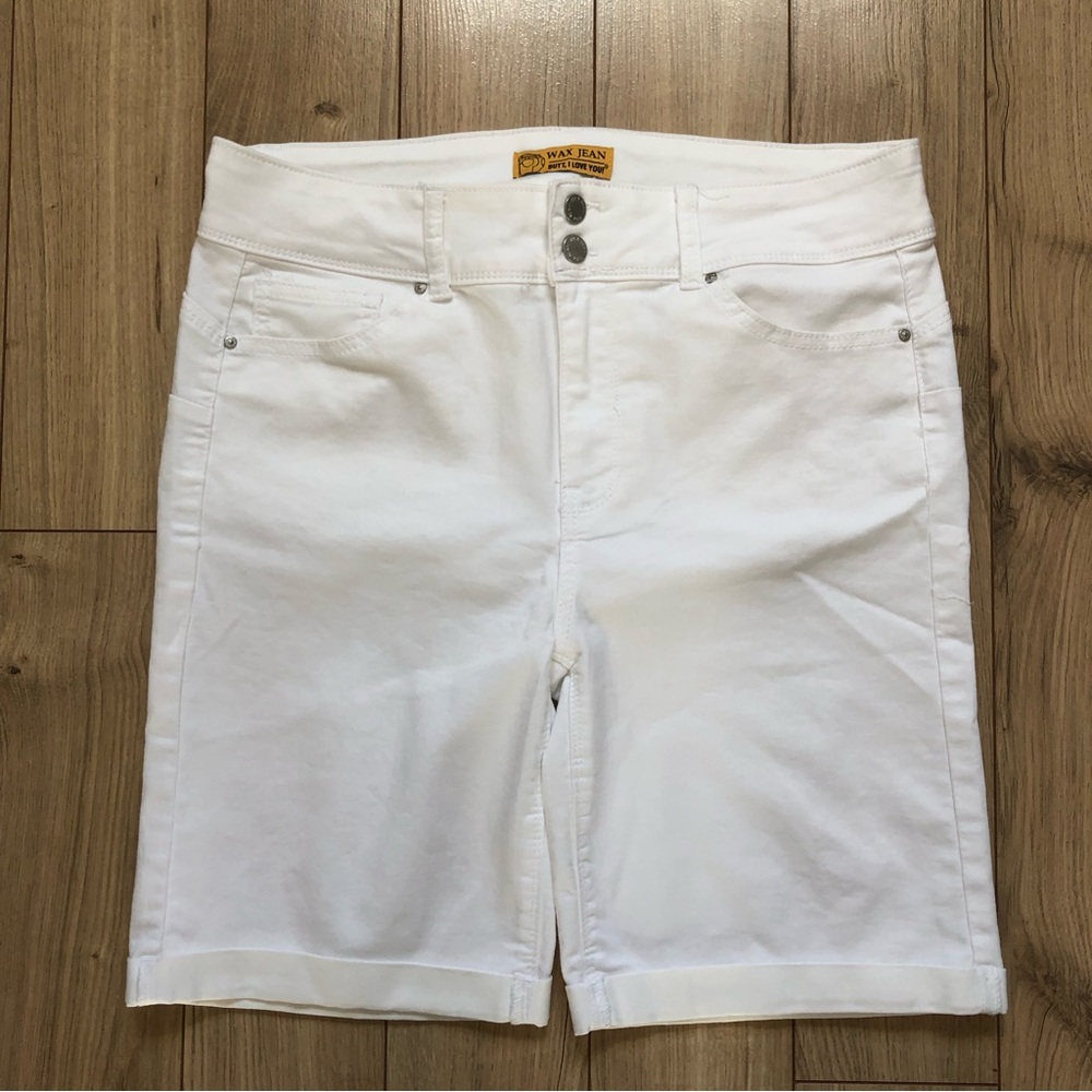 Women’s Wax Jean High waisted White denim shorts size XL